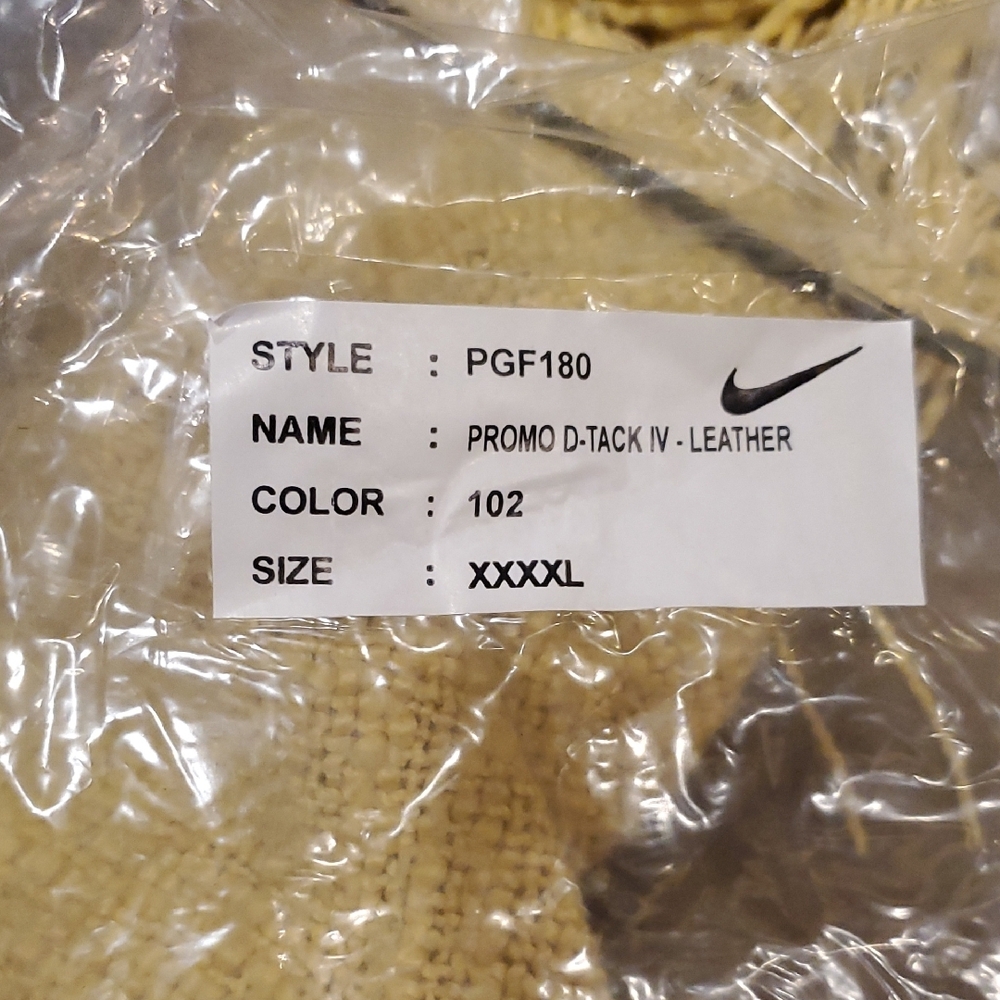 Nike Black and White NFL Equipment Gloves OL Gloves - Picture 2 of 6